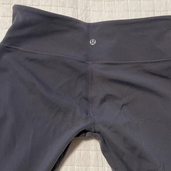 Lululemon WunderUnder Reversible Crop Pants - Picture 2 of 4